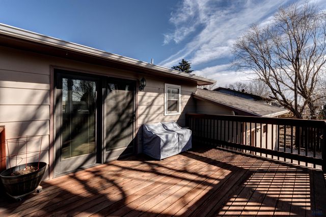 779 SEAHAWK DR, Rapid City, SD 57701