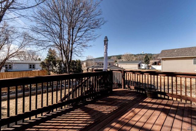 779 SEAHAWK DR, Rapid City, SD 57701