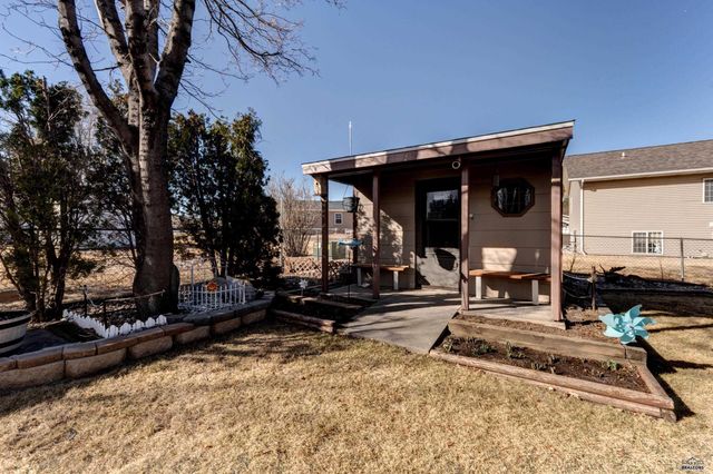 779 SEAHAWK DR, Rapid City, SD 57701