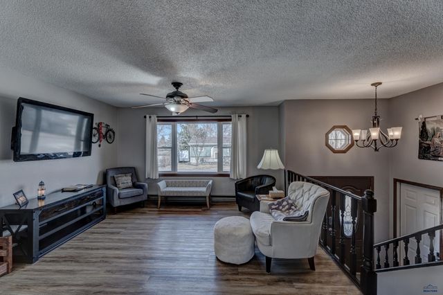 779 SEAHAWK DR, Rapid City, SD 57701