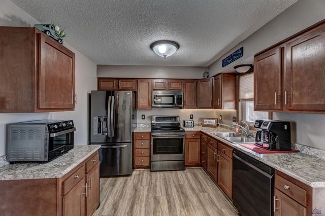 779 SEAHAWK DR, Rapid City, SD 57701