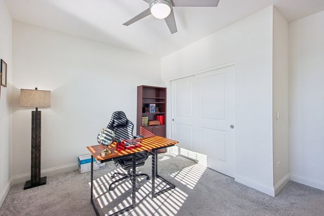 1842 Coralito Lane, Elgin, IL 60124