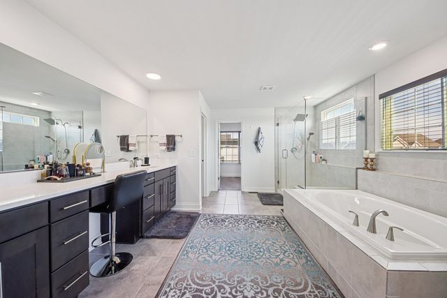 1842 Coralito Lane, Elgin, IL 60124