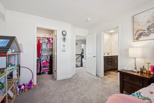 1842 Coralito Lane, Elgin, IL 60124