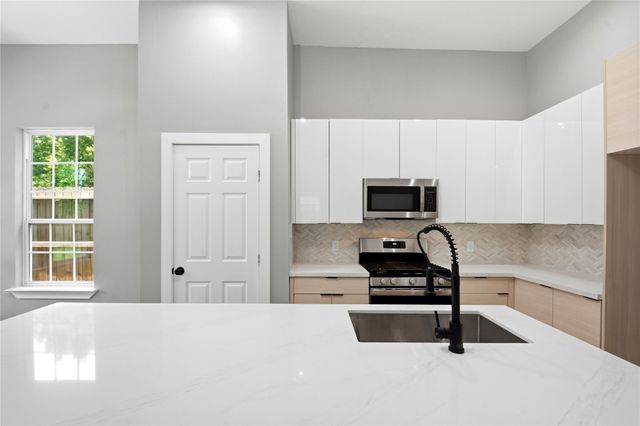 4336 Maggie Street, Houston, TX 77051