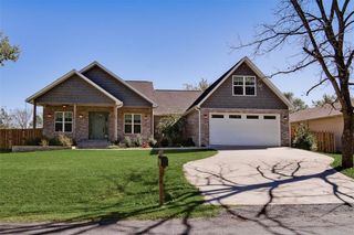 22 Hebrides Drive, Bella Vista, AR 72715