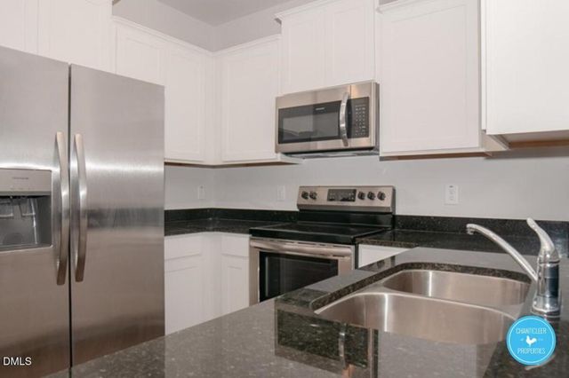 2409 Ashton Park Lane, Burlington, NC 27215