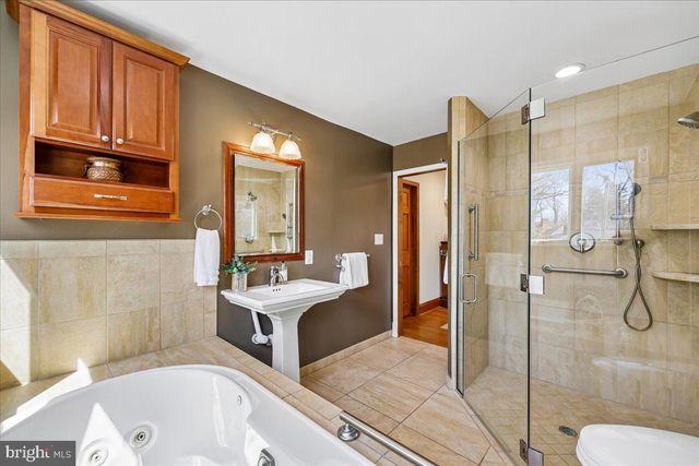 5735 BRADLEY BLVD, Bethesda, MD 20814