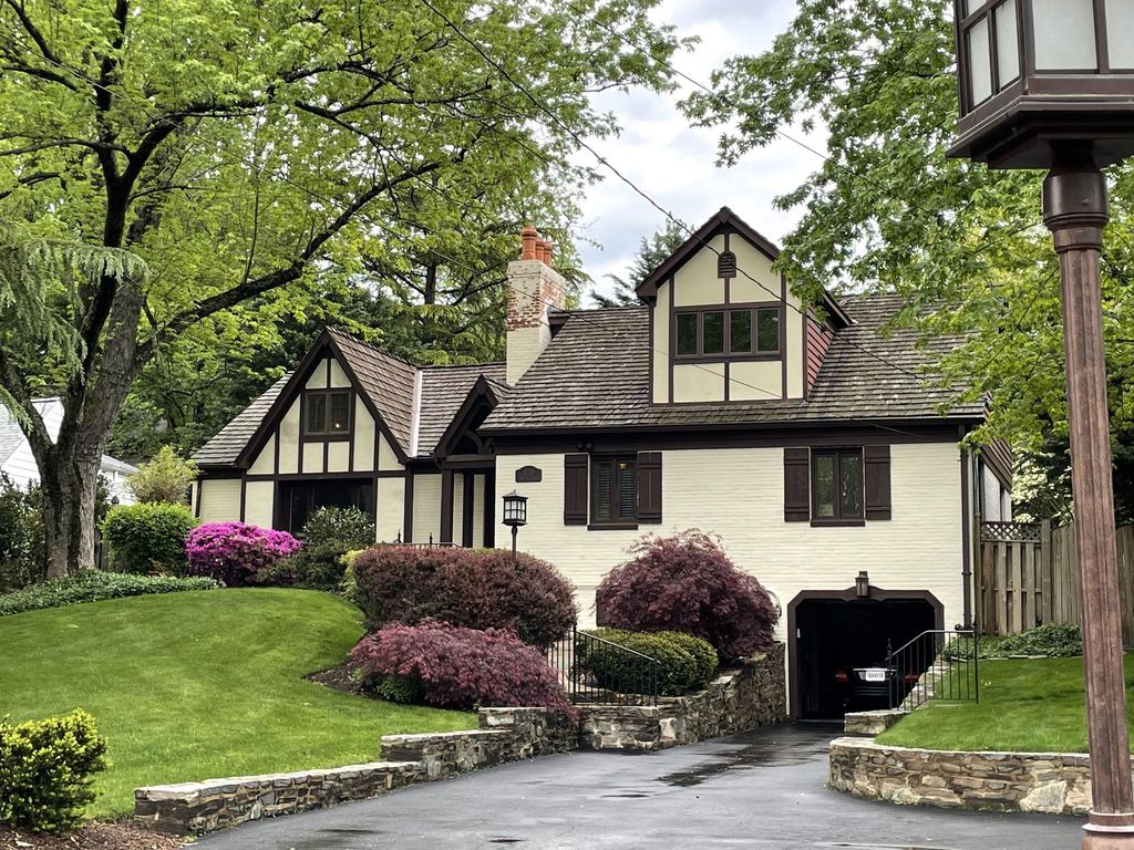 5735 BRADLEY BLVD, Bethesda, MD 20814