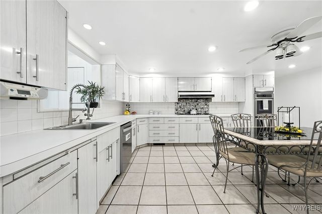 4261 Lake Shore Road, Hamburg, NY 14075