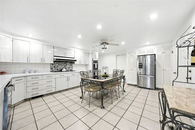 4261 Lake Shore Road, Hamburg, NY 14075