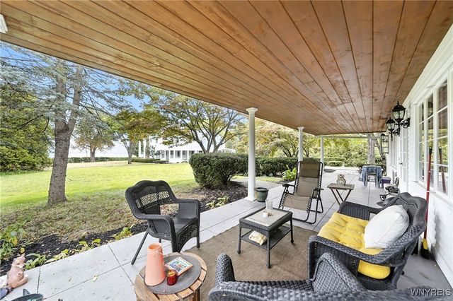 4261 Lake Shore Road, Hamburg, NY 14075