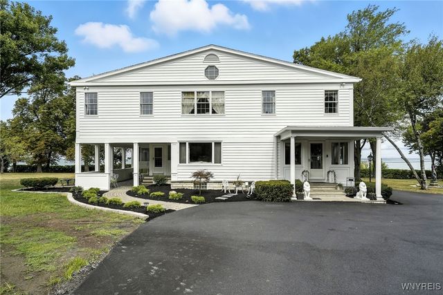 4261 Lake Shore Road, Hamburg, NY 14075