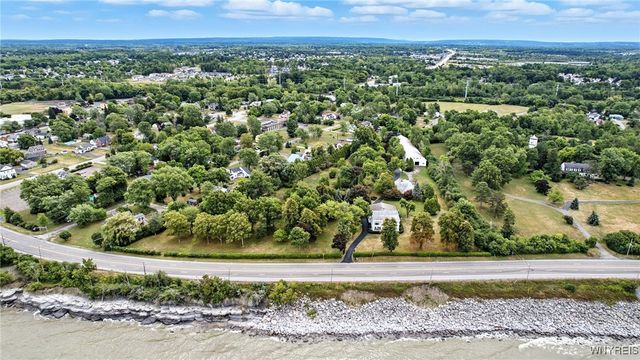 4261 Lake Shore Road, Hamburg, NY 14075