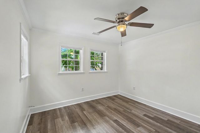 1609 Pineview Road, Charleston, SC 29407