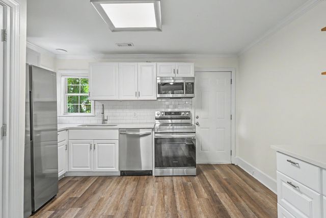 1609 Pineview Road, Charleston, SC 29407