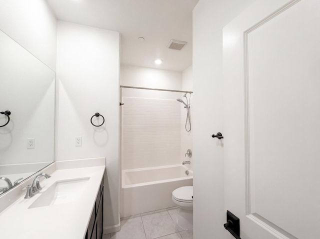 1187 Bordeaux Ct, Olivehurst, CA 95961