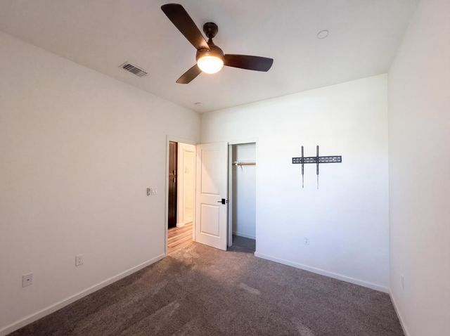 1187 Bordeaux Ct, Olivehurst, CA 95961