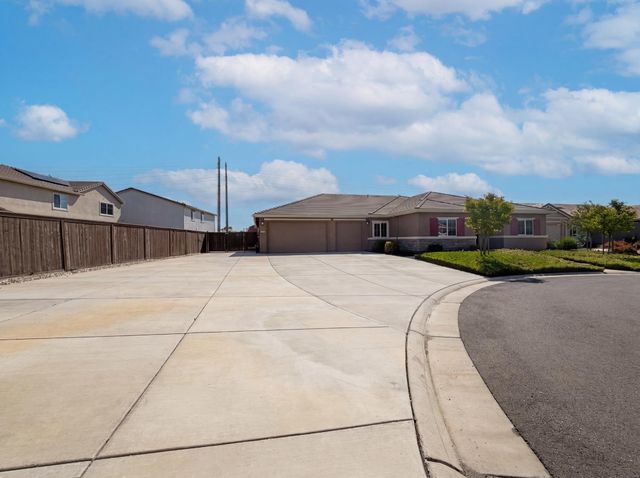 1187 Bordeaux Ct, Olivehurst, CA 95961