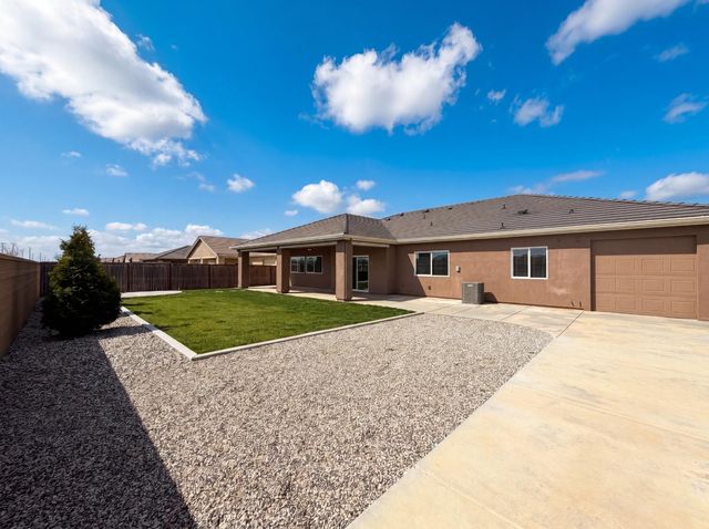 1187 Bordeaux Ct, Olivehurst, CA 95961