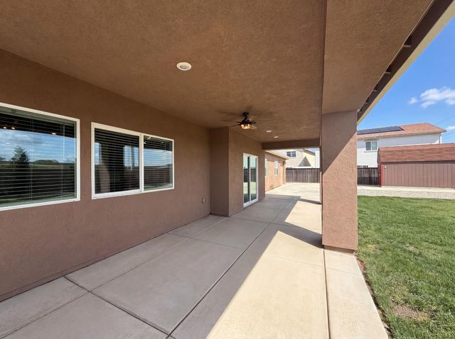 1187 Bordeaux Ct, Olivehurst, CA 95961
