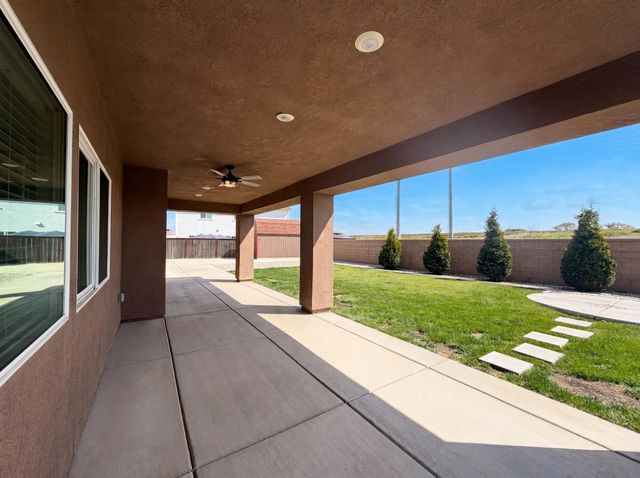 1187 Bordeaux Ct, Olivehurst, CA 95961