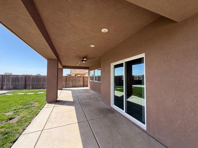 1187 Bordeaux Ct, Olivehurst, CA 95961