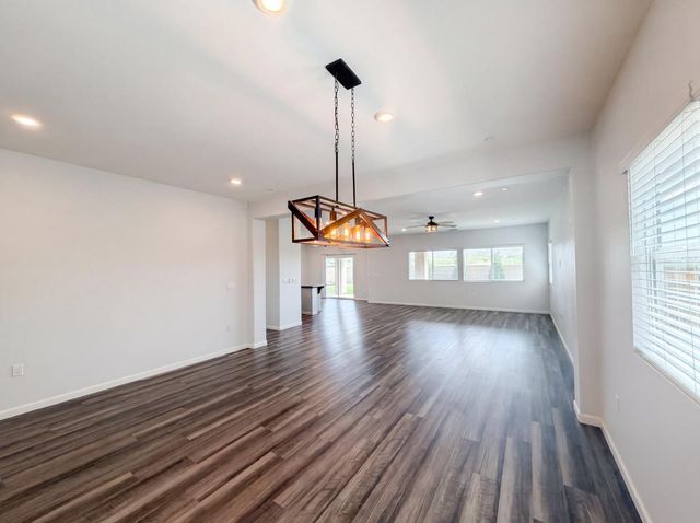 1187 Bordeaux Ct, Olivehurst, CA 95961