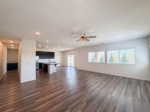 1187 Bordeaux Ct, Olivehurst, CA 95961