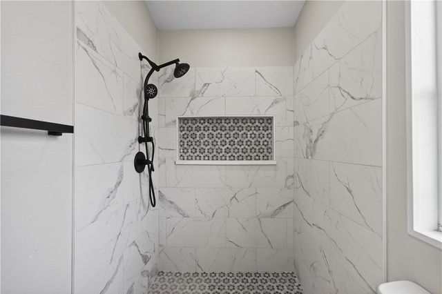 5737 S Loop Lane, Fort Mohave, AZ 86426