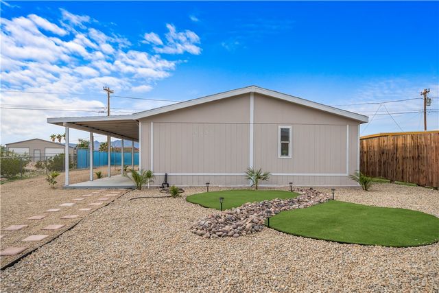 5737 S Loop Lane, Fort Mohave, AZ 86426