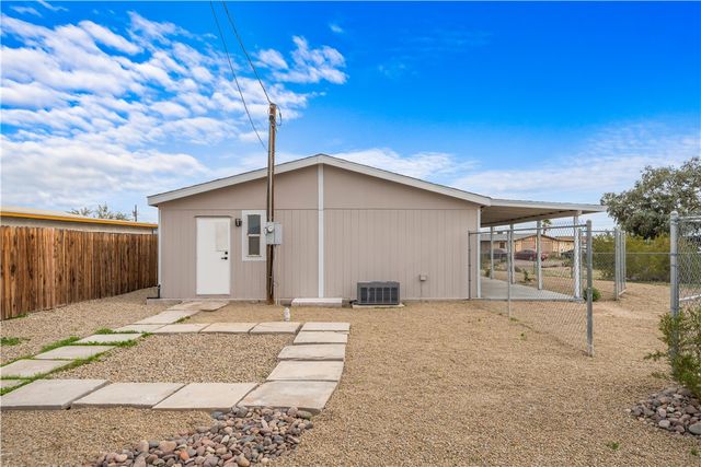 5737 S Loop Lane, Fort Mohave, AZ 86426