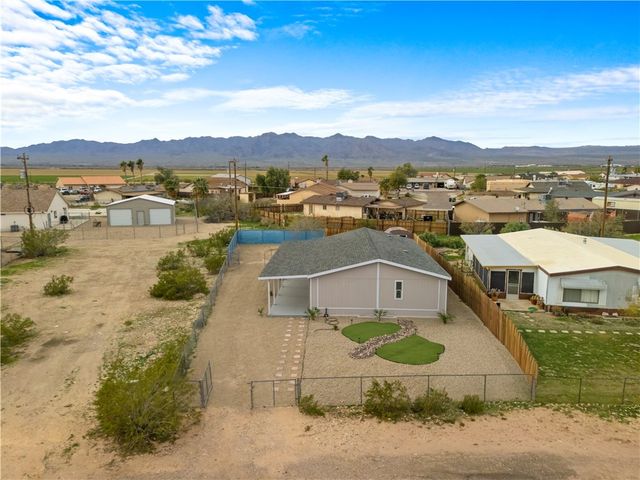 5737 S Loop Lane, Fort Mohave, AZ 86426