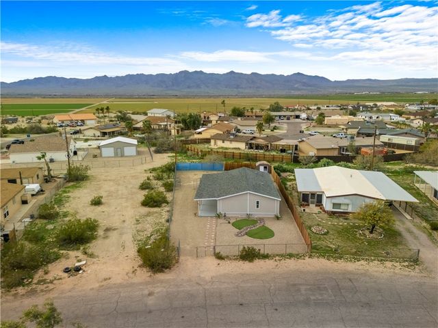5737 S Loop Lane, Fort Mohave, AZ 86426