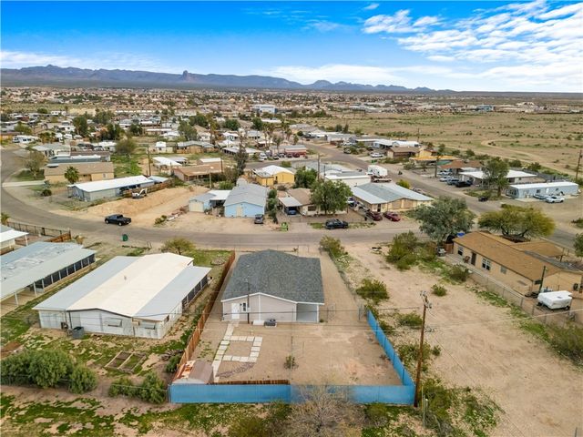 5737 S Loop Lane, Fort Mohave, AZ 86426