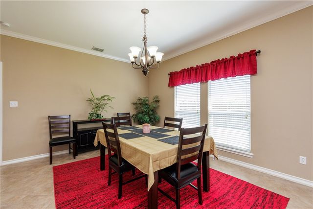 5801 Montserrat Dr, Corpus Christi, TX 78414