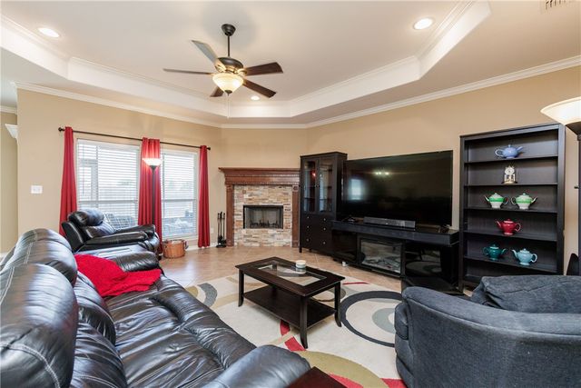 5801 Montserrat Dr, Corpus Christi, TX 78414
