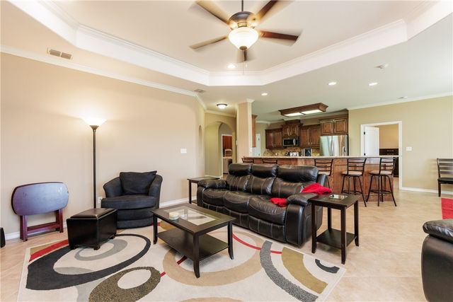 5801 Montserrat Dr, Corpus Christi, TX 78414