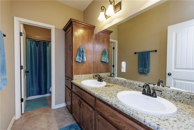 5801 Montserrat Dr, Corpus Christi, TX 78414