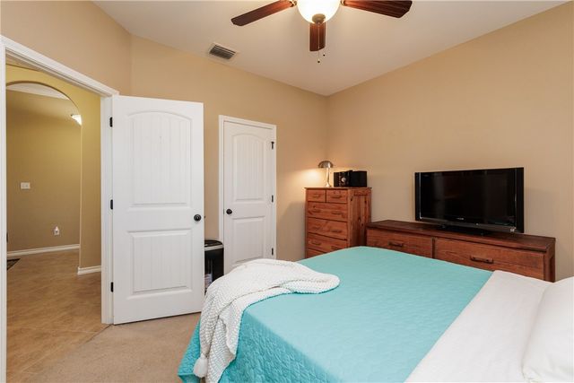 5801 Montserrat Dr, Corpus Christi, TX 78414