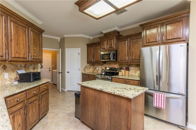 5801 Montserrat Dr, Corpus Christi, TX 78414