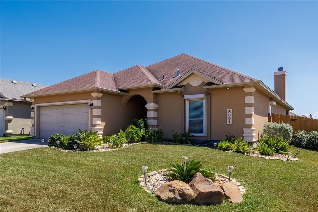 5801 Montserrat Dr, Corpus Christi, TX 78414