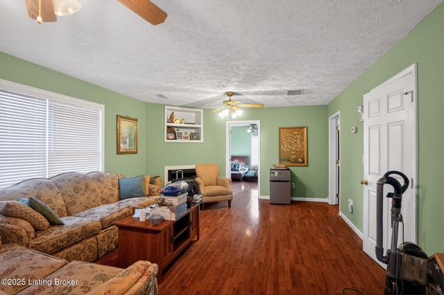 416 Bethlehem Rd, Waco, KY 40385