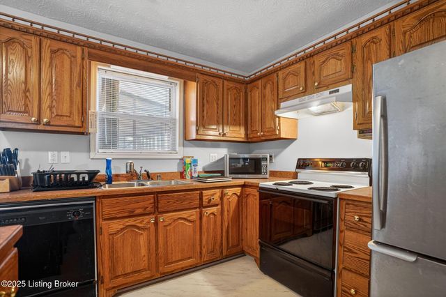 416 Bethlehem Rd, Waco, KY 40385