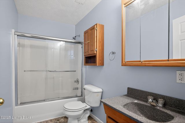 416 Bethlehem Rd, Waco, KY 40385