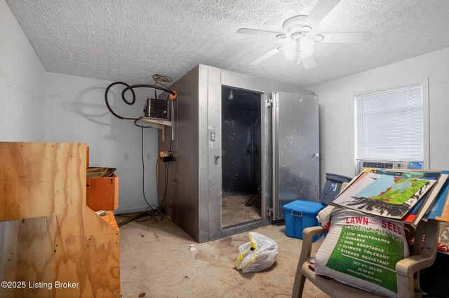 416 Bethlehem Rd, Waco, KY 40385