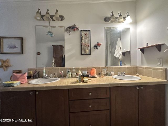 5021 PARETE Road S, Jacksonville, FL 32218