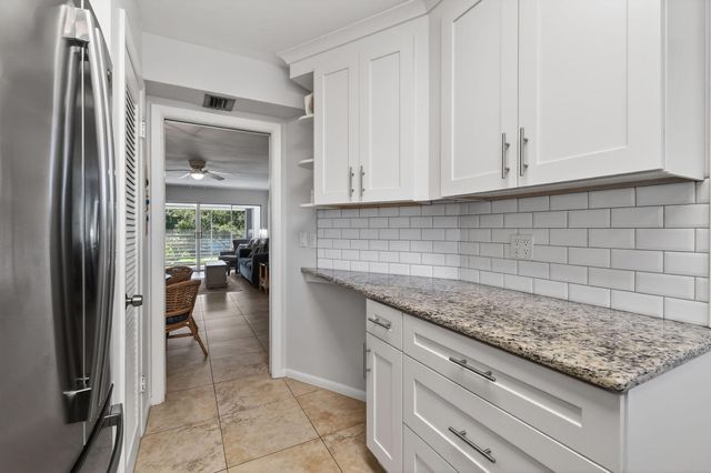 9 Garden Street 204j, Tequesta, FL 33469