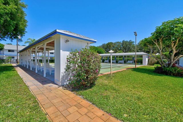 9 Garden Street 204j, Tequesta, FL 33469