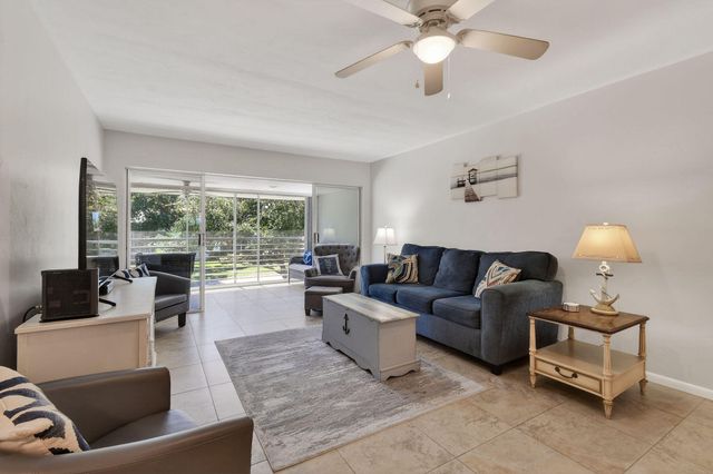 9 Garden Street 204j, Tequesta, FL 33469